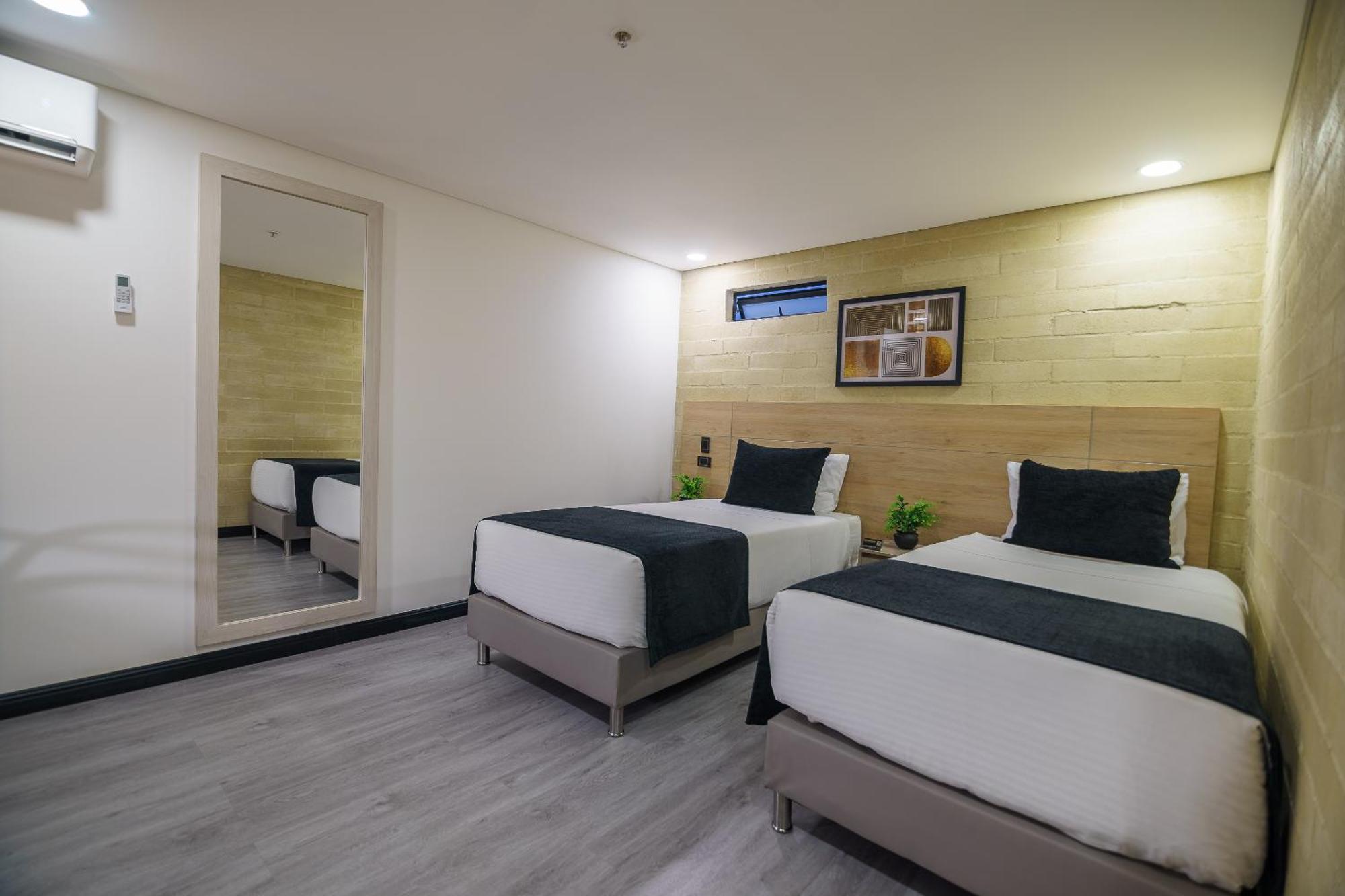 First Class Hotel Medellin Exterior photo